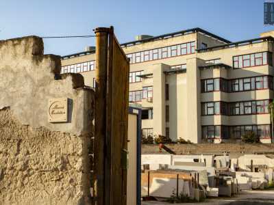 ...famosa per le sue marmerie specializzate in cappelle funerarie e sepolcri